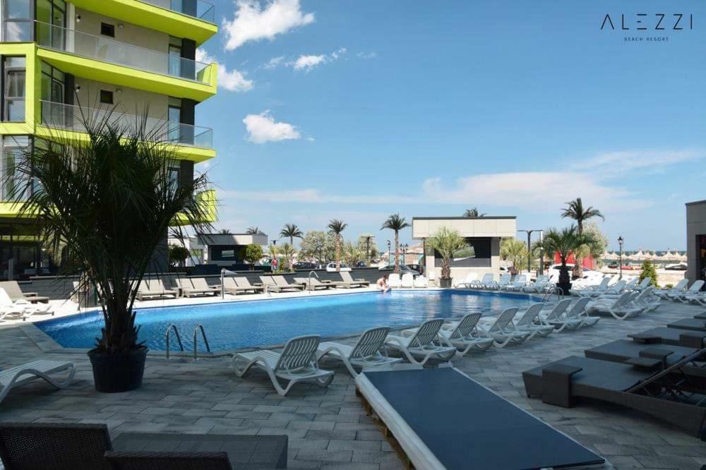 Ranya Apartments Alezzi Beach Resort Năvodari Buitenkant foto